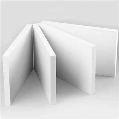 Baltas PVC lakštas